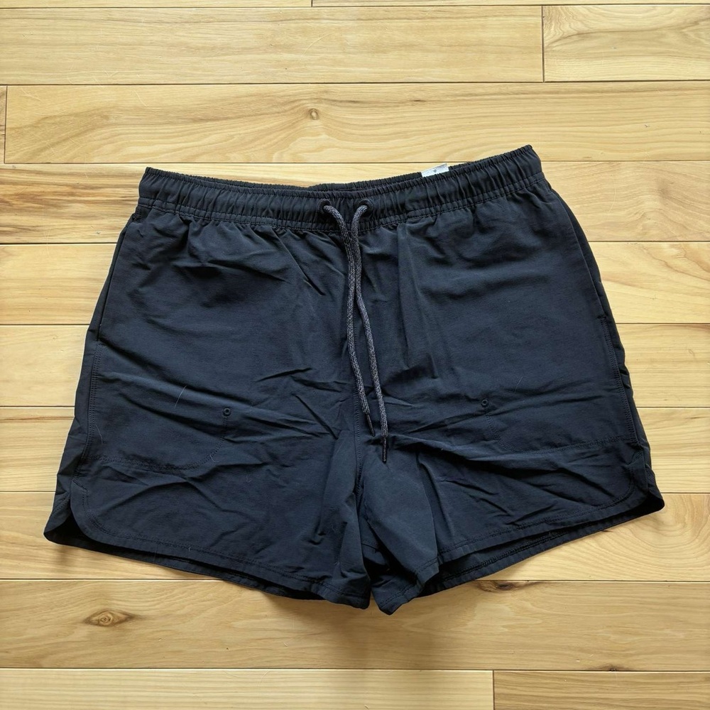 black allbirds shorts size small